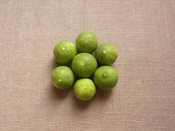 Color Verde Crudo Entero Fresco Frutas Lima — Foto de Stock