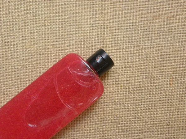 Κόκκινο Σώμα Πλύση Μπουκάλι Τζελ — Φωτογραφία Αρχείου