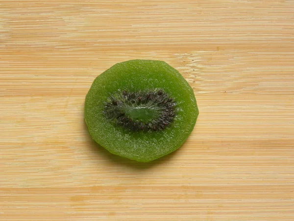 Groene Kleur Gedroogd Rond Kiwi Plakje — Stockfoto