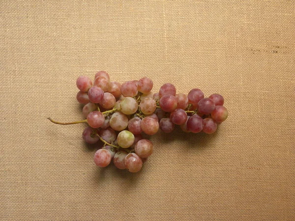 Red Color Whole Ripe Fresh Grapes — Stock Photo, Image