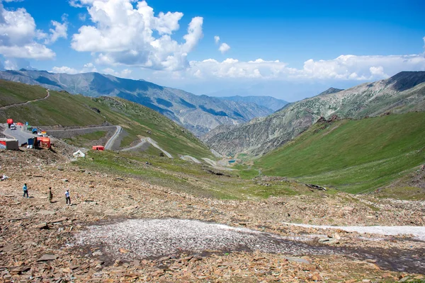 Tepelik dağ alanındaki manzara çok güzel..