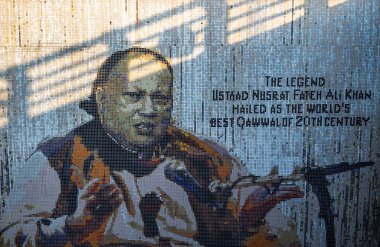 Faisalabad 'daki Nusrat Fateh Ali Khan' ın sanat eseri..