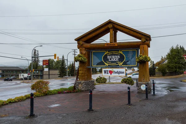 Burns Gölü, BC-Eylül, 2018: Ingiliz Columbia Burns Gölü Işareti, Kanada karayolu boyunca 16.