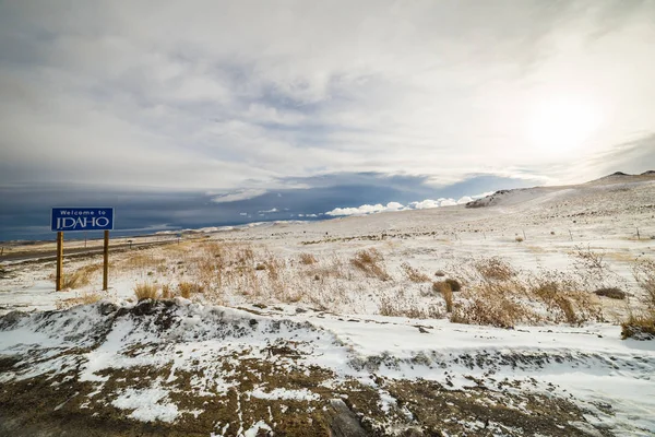 Soğuk ve karlı bir sabahta Idaho 'nun işareti.