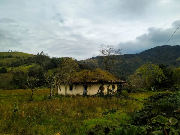 Oud Verlaten Huis Een Veld Colombia Naar Omgeving Van Cocha — Stockfoto