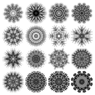 16 süslü siyah mandalalar ya da şenlikli kar tanesi seti. Tek renkli, lüks, doğu motifi. Tasarım için fantezi öğesi. Klasik vektör çizimi. Beyaz arkaplanda izole edilmiş sembol.