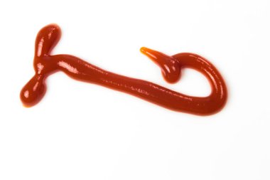 Beyaz arka plan üzerinde izole salça. Kırmızı ketçap su sıçramalarına izole üzerinde beyaz arka plan, üstten görünüm