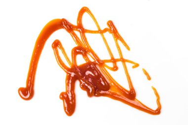 Beyaz arka plan üzerinde izole salça. Kırmızı ketçap su sıçramalarına izole üzerinde beyaz arka plan, üstten görünüm