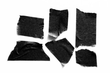 Siyah bantlar beyaz arka plan üzerinde ayarlayın. Yatay ve farklı boyut siyah bant, yapıştırıcı parçaları yırtılmış.