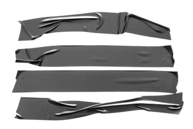 Siyah bantlar beyaz arka plan üzerinde ayarlayın. Yatay ve farklı boyut siyah bant, yapıştırıcı parçaları yırtılmış.