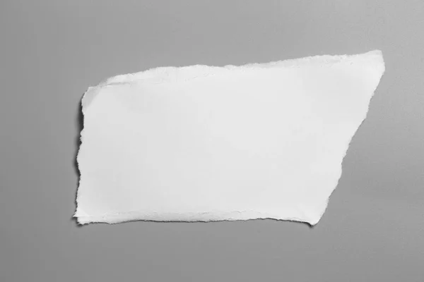 Papel Blanco Roto Sobre Fondo Gris Colección Papel Rasgar — Foto de Stock