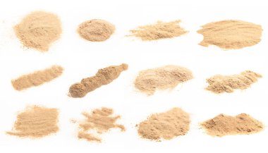 Beyaz arkaplanda izole edilmiş kum yığınını ayarla