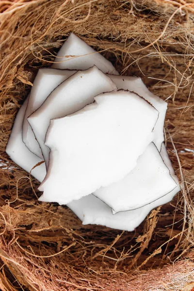 White Cocoanut Half Brown Coconut Peel Coconut Nature White Background — Fotografia de Stock