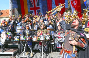 Schwaebisch Gmuend, Almanya - 23 Şubat 2019: Karnaval Musik Festivali