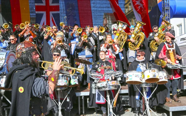 Schwaebisch Gmuend, Almanya - 23 Şubat 2019: Karnaval Musik Festivali