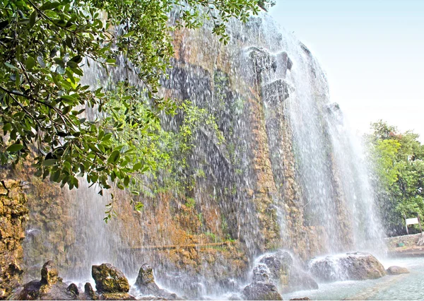 Водопад Касл Хилл в Ницце, Франция . — стоковое фото