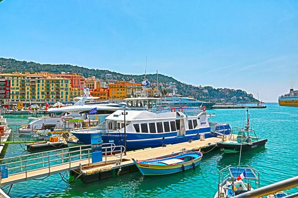 Nice, France - June 12, 2014: View of the seaport of Nice — Stock Photo, Image