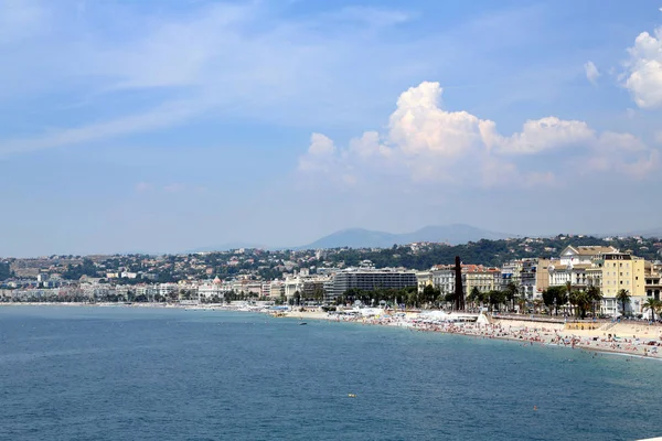 Seacoast and Beach Nice, Frankrijk — Stockfoto