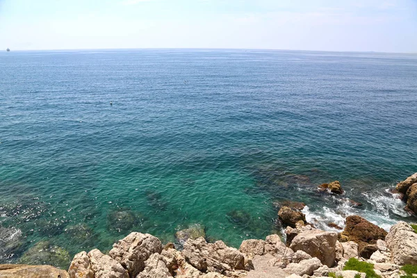 Deniz kıyısı ve dalgalar ile arka plan