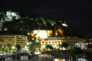 Nice, Fransa-Haziran 14, 2014: Castle Hill ve TH yürüyüş