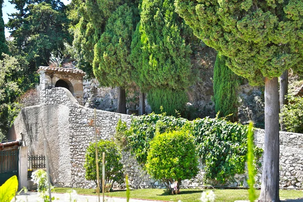 Ніцца, Франція-19 червня, 2014: сад монастир Чіміц — стокове фото