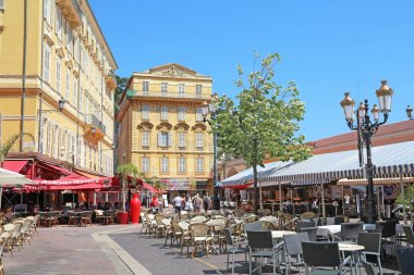 Nice, Fransa-19 Haziran 2014: eski Tow Cours Saleya srteet