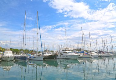 Antibes, Fransa - 16 Haziran 2014: limanda yatlar