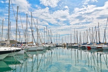 Antibes, Fransa - 16 Haziran 2014: limanda yatlar