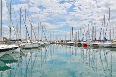 Antibes, Fransa - 16 Haziran 2014: limanda yatlar