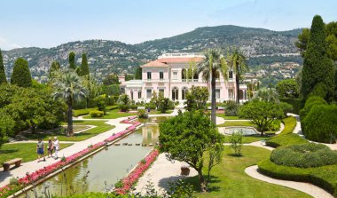 Nice, Fransa- 17 Haziran 2014: Villa Ephrussi de ön görünümü