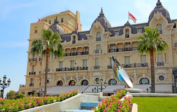 Monte Carlo, Mónaco 13 de junio de 2014: Hotel de Paris en Monte Carlo — Foto de Stock