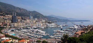 Monte-Carlo, Monako - 13 Haziran 2014: şehir ve deniz kenarı,