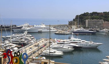 Monte-Carlo, Monako - 13 Haziran 2014: Port Hercule