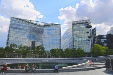 Londra, İngiltere -23 Mayıs 2016: kurumsal modern ofisler 