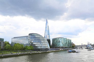 Londra, Büyük Britanya-Mayıs 23, 2016: Belediye Binası, kurumsal modern