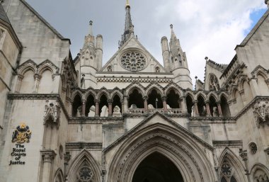 Londra, Büyük Britanya-Mayıs 23, 2016: Kraliyet mahkemeleri adalet