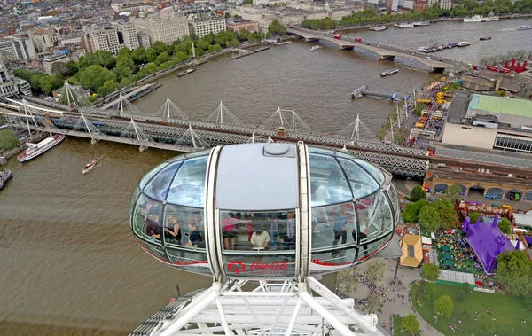 Londra, Gran Bretagna 22 maggio 2016: London Eye, ruota panoramica — Foto Stock