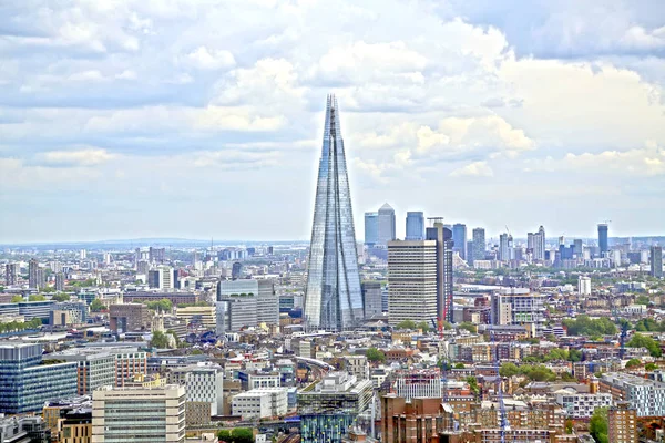 Londen, Groot-Brittannië-22 mei 2016: Cityscape van Londen — Stockfoto