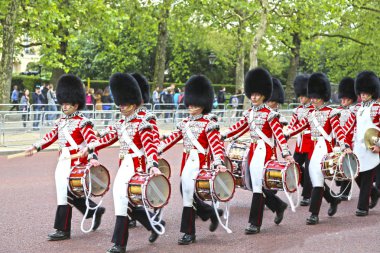Londra, Büyük Britanya -23 Mayıs 2016: Bucki'de Muhafızları Değiştirmek