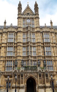 Londra, İngiltere -22 Mayıs 2016: Westminster Palace manzarası
