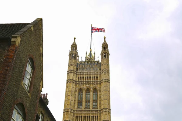 Londres, Gran Bretaña 25 de mayo de 2016: Iglesia Colegiata de San Pedro — Foto de Stock