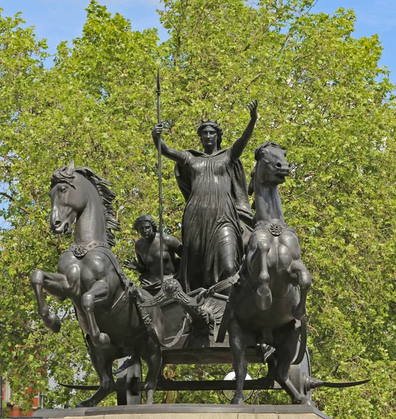 London, Großbritannien -22. Mai 2016: boadicea und ihre Töchter — Stockfoto