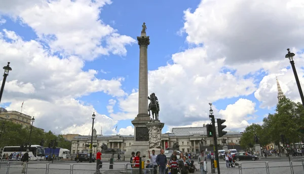London, Nagy-Britannia-május 23, 2016: Trafalgar Square — Stock Fotó