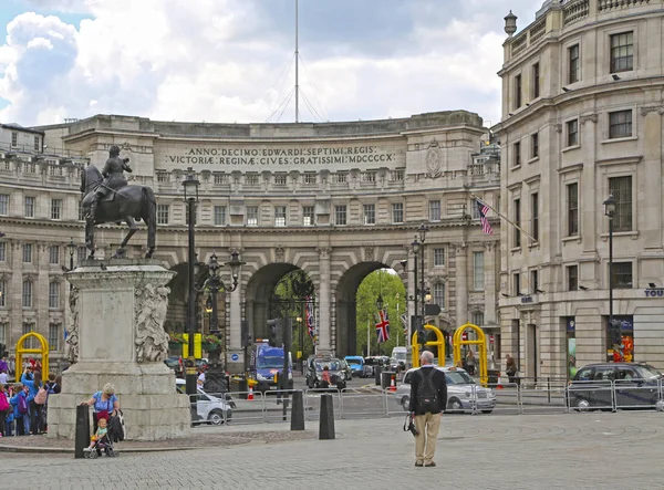 Londres, Gran Bretaña 23 de mayo de 2016: Trafalgar Square — Foto de Stock