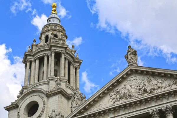Londres, Gran Bretaña - 23 de mayo de 2016: Catedral de San Pablo — Foto de Stock