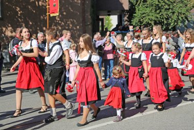Stuttgart, Almanya-30 Eylül 2018: bira festivali, şenlikli pr