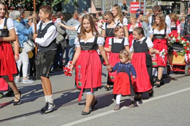 Stuttgart, Almanya-30 Eylül 2018: bira festivali, şenlikli pr
