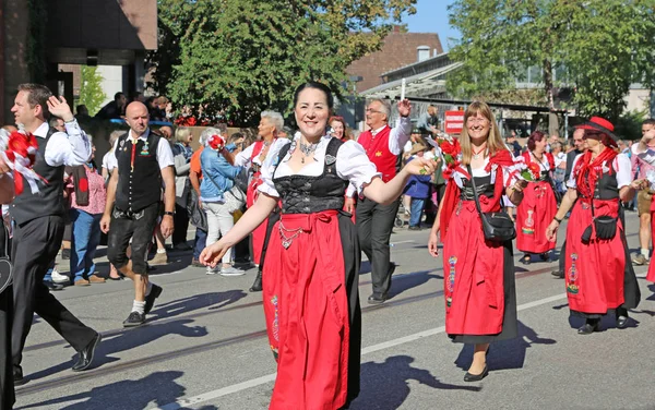 Stuttgart, deutschland-september 30, 2018: bierfest, festliche pr — Stockfoto