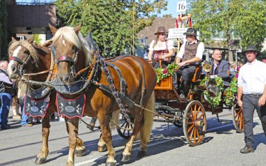 Stuttgart, Almanya-30 Eylül 2018: bira festivali, şenlikli pr