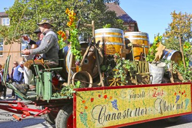 Stuttgart, Almanya-30 Eylül 2018: bira festivali, şenlikli pr